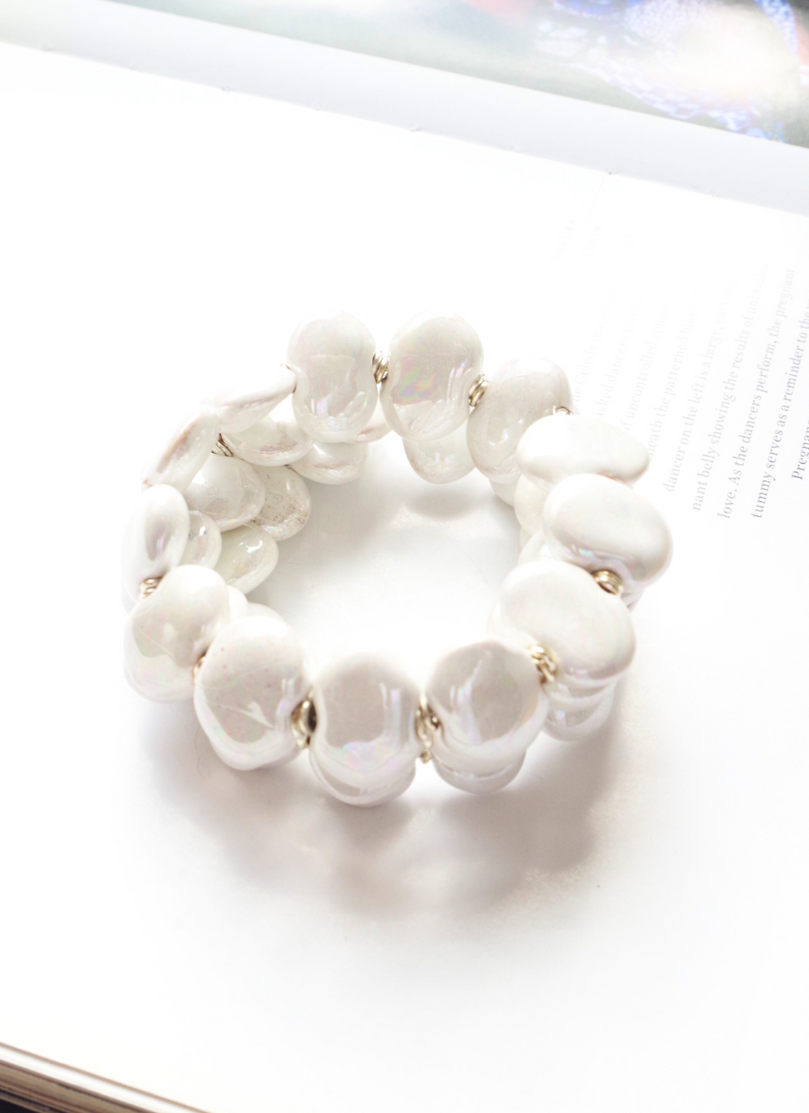 【美品】　ホワイトシェル　ブレスレット 2023-09-29T120955.435_900x.png