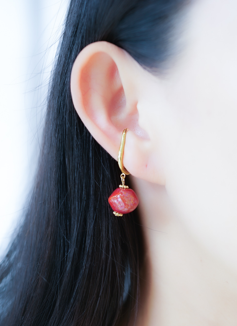 イヤーカフ（パール・レッド)