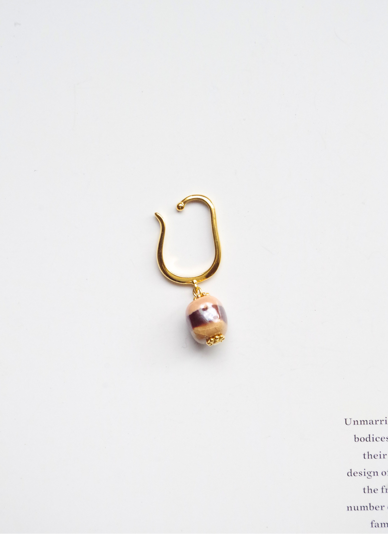 イヤーカフ（ボーダー柄／キャメル×アンティークゴールドMIX)