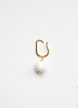 イヤーカフ（マットホワイト)