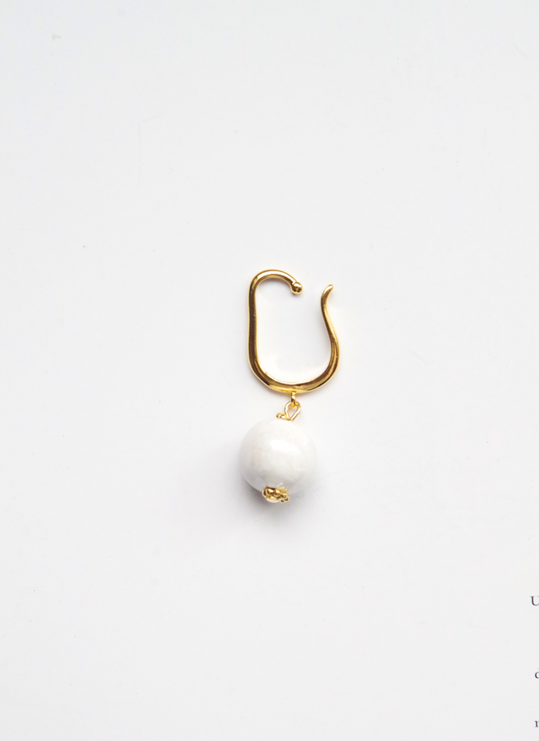 イヤーカフ（マットホワイト)