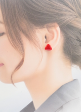 サンカクピアス（レッド)