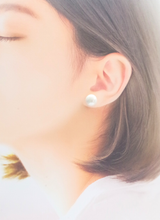 プチピアス（パール・ホワイト）ポストタイプ