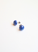 プチピアス（パール・ブルー)