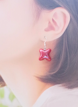 スターフィッシュピアス（パール・レッド)