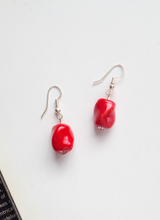 ミニTWISTピアス（レッド)