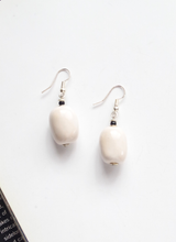 MINI CHARLESTONピアス（クリーム）