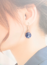 キャンディピアス（パール・コーンフラワーブルー)