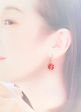 TinySmartieピアス（ドット柄・レッド×オレンジ)