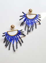 サンフラワーピアス（ブルー）