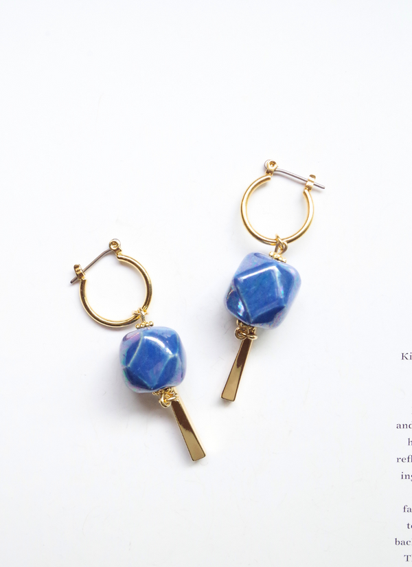 ファセットピアス（フープ／パール・ブルー)