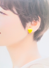 サンカクピアス（レモン）