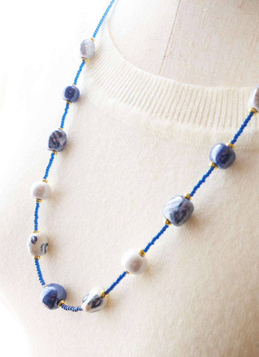 ミックスビーズネックレス（パール/ブルー＆ホワイト） – Chuui