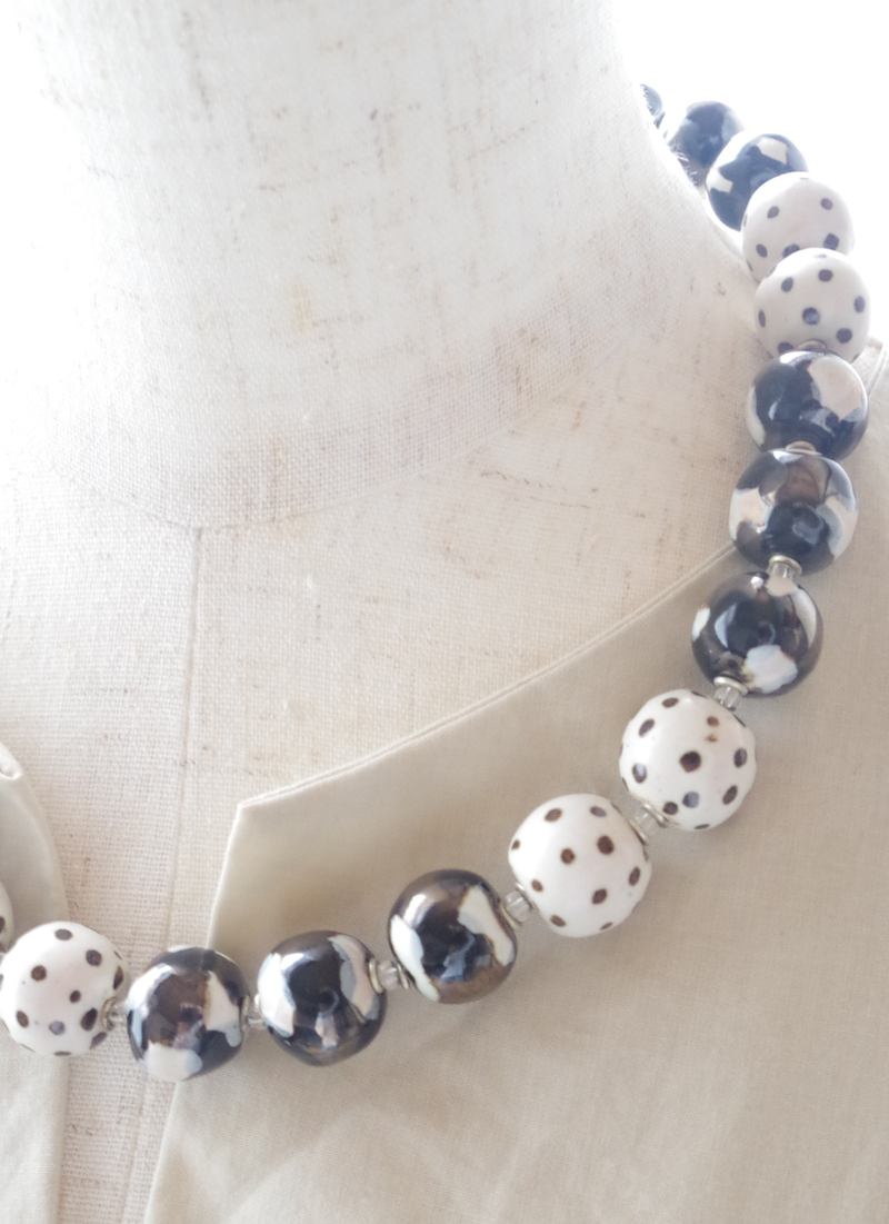 ミニ・キャンディネックレス（ドット＆エスニック柄・モノトーン)