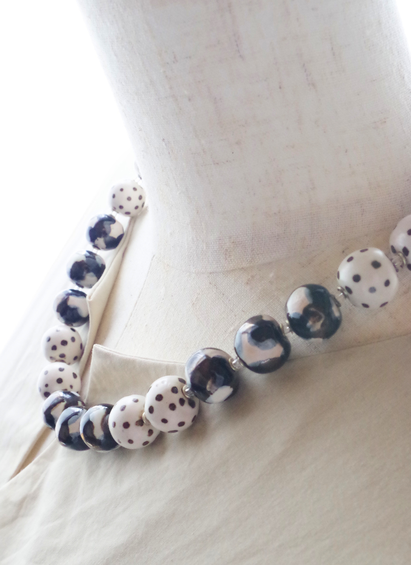 ミニ・キャンディネックレス（ドット＆エスニック柄・モノトーン)