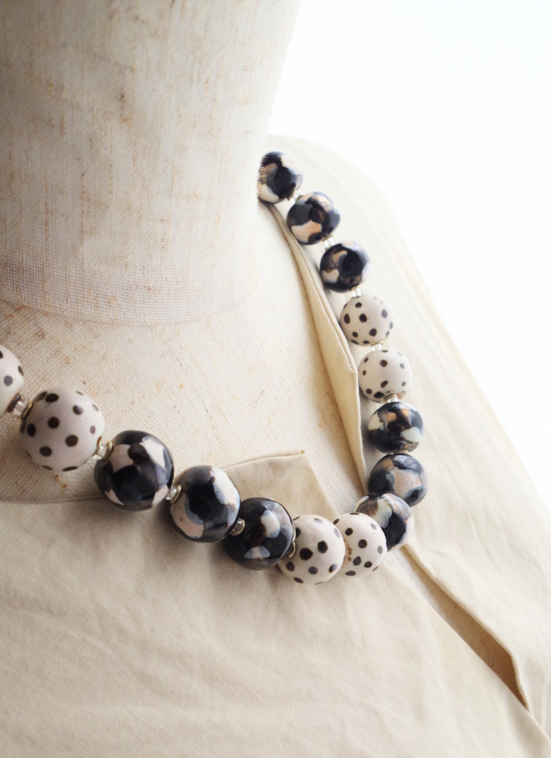 ミニ・キャンディネックレス（ドット＆エスニック柄・モノトーン)