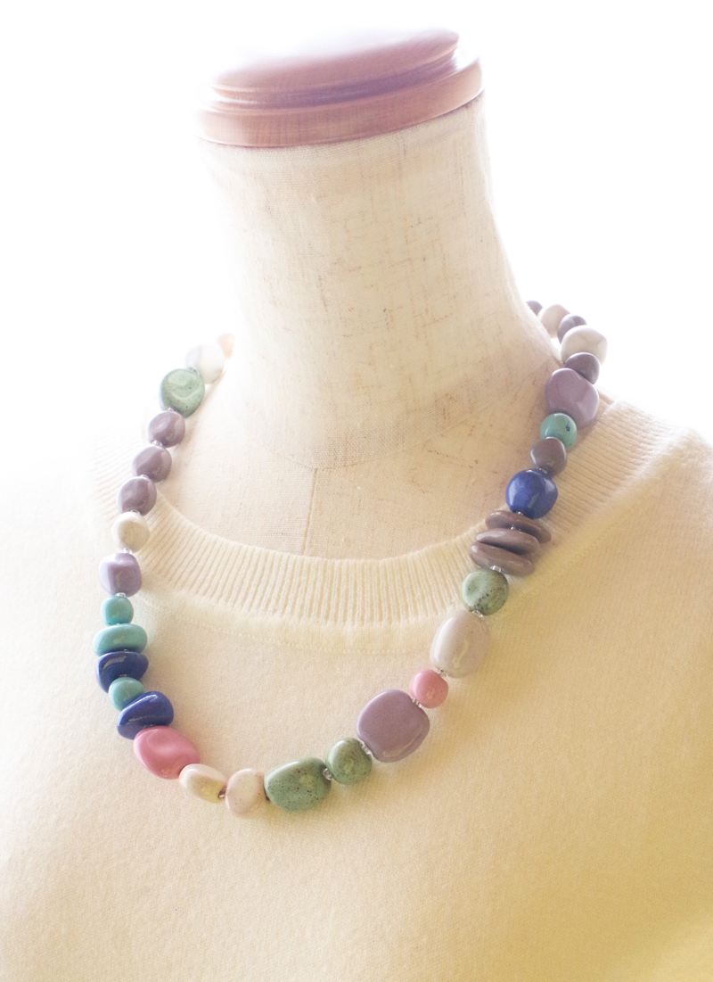 ミックスビーズネックレス56cm（パステルMIX）